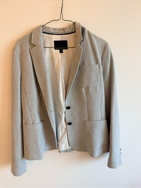 Banana Republic Women's Light Gray Two-Button Tailored Blazer
